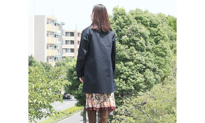 女性モデル着用写真