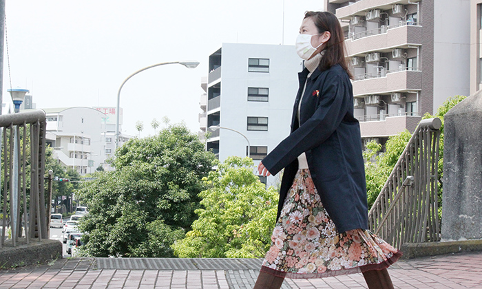 女性モデル着用写真