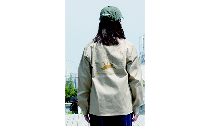 女性モデルの写真