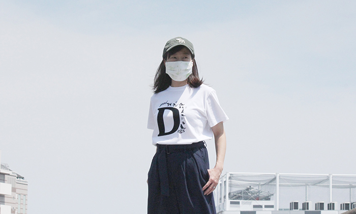 女性モデルの写真