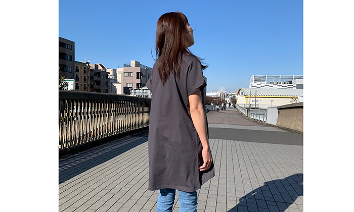 後ろ姿
