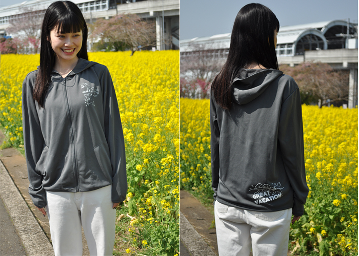 グレー着用写真左からフロント側バッグ側
