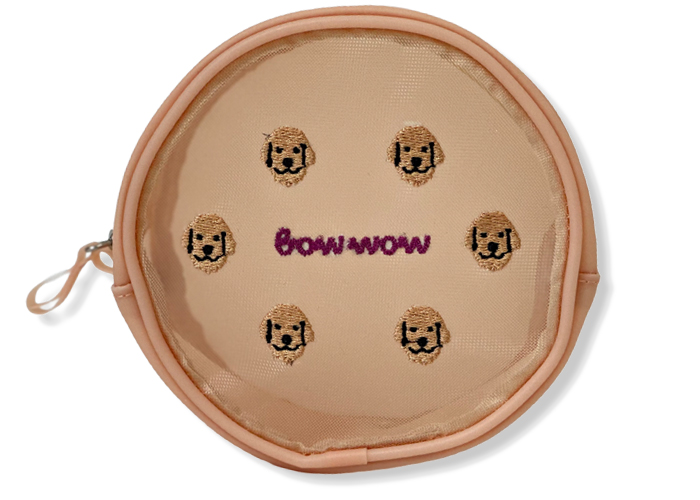 淡いピンクにゴールデンの刺繍