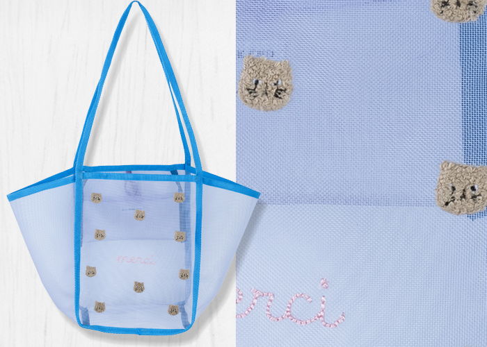 爽やかなブルーにベージュ猫の刺繍