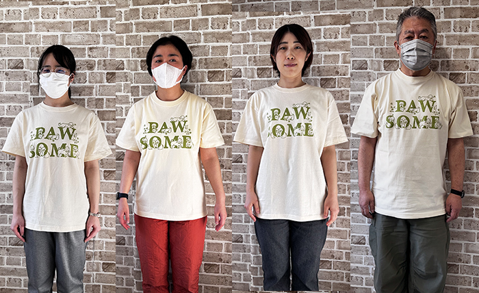 身長差で並んで正面を向いた着用写真