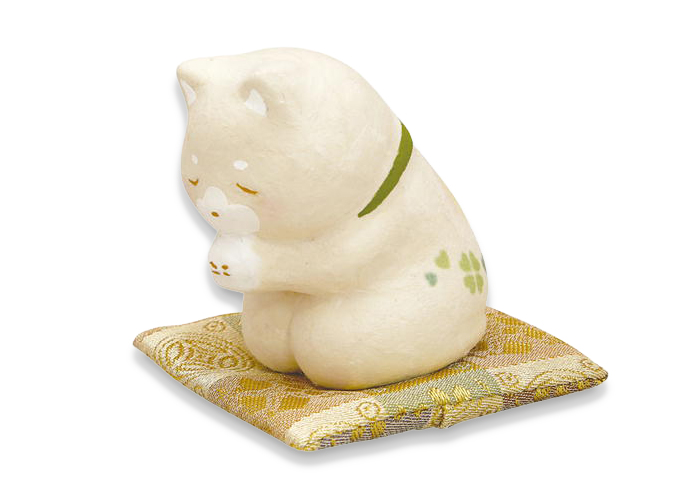 犬　立ち耳の斜め左の写真