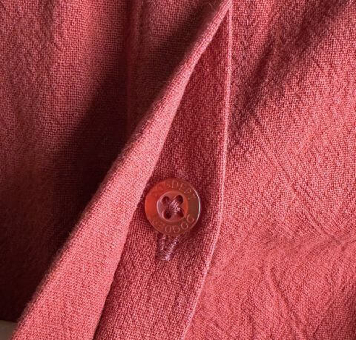 隠しボタンの写真